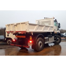 Système tribenne sur camion Unimog