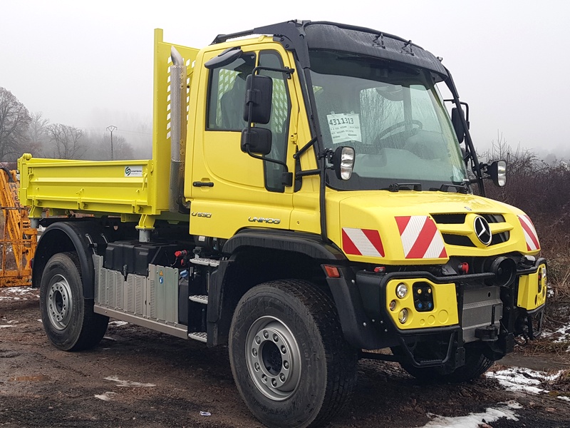 Tribenne sur camion UNIMOG Tribenne sur camion UNIMOG