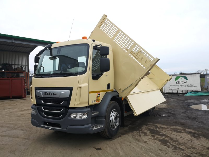 Tribenne sur camion UNIMOG Tribenne sur camion UNIMOG