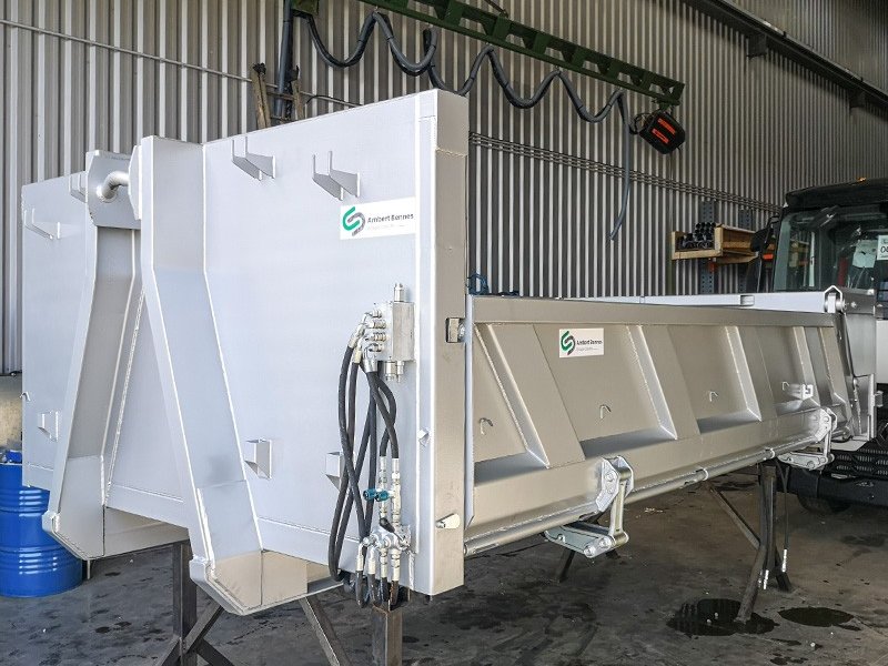 Ridelles hydrauliques