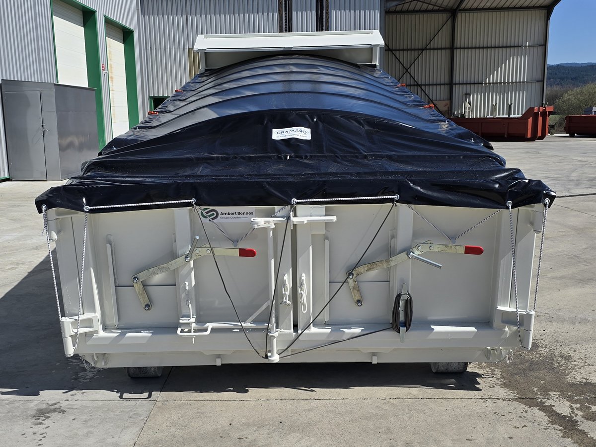 Avril 2026 - benne TP monocoque avec bâchage Cramaro Scarr-Lab