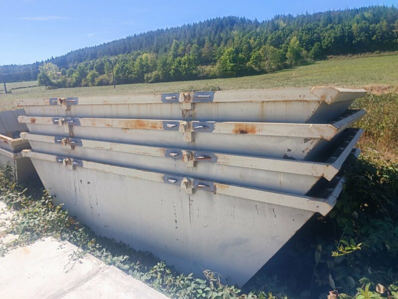 Multibennes en stock