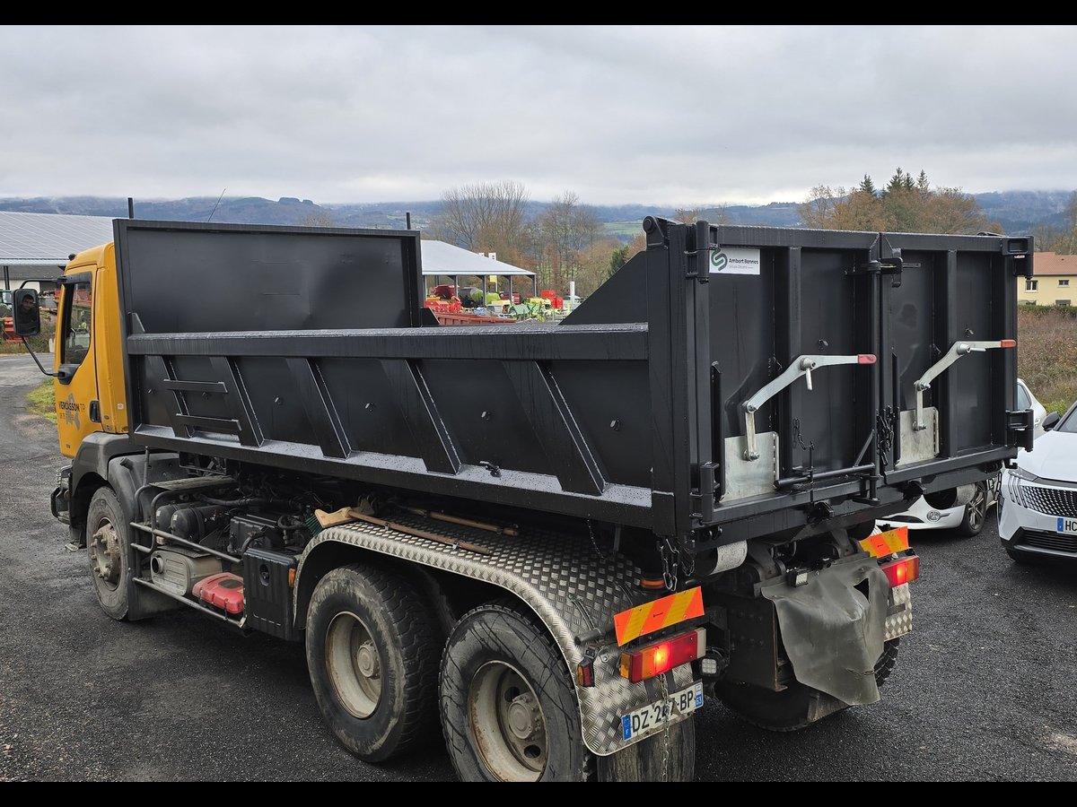 Déc 2025 : benne TP monocoque en Hardox Déc 2025 : benne TP monocoque en Hardox