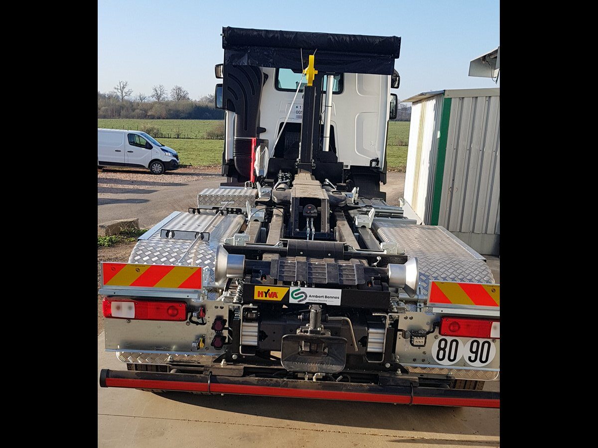 Avril 2020 - Bras hydraulique Hyva sur PL 6.2T