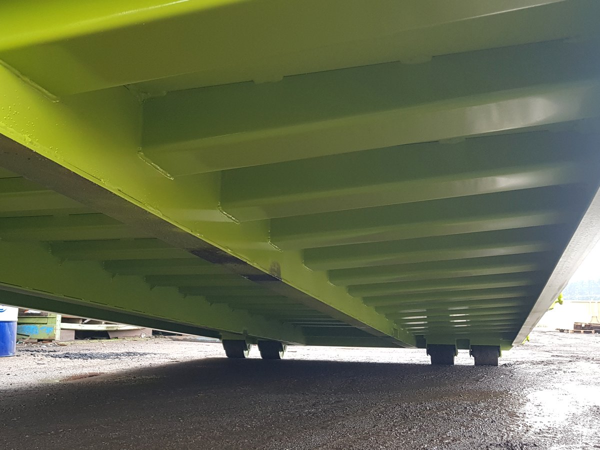 Plateau porte engin surbaissé