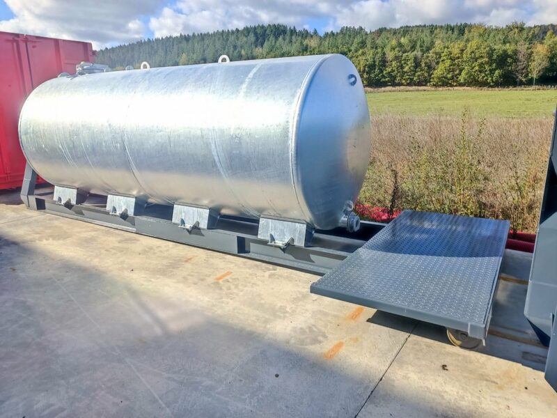 citerne en inox sur berce